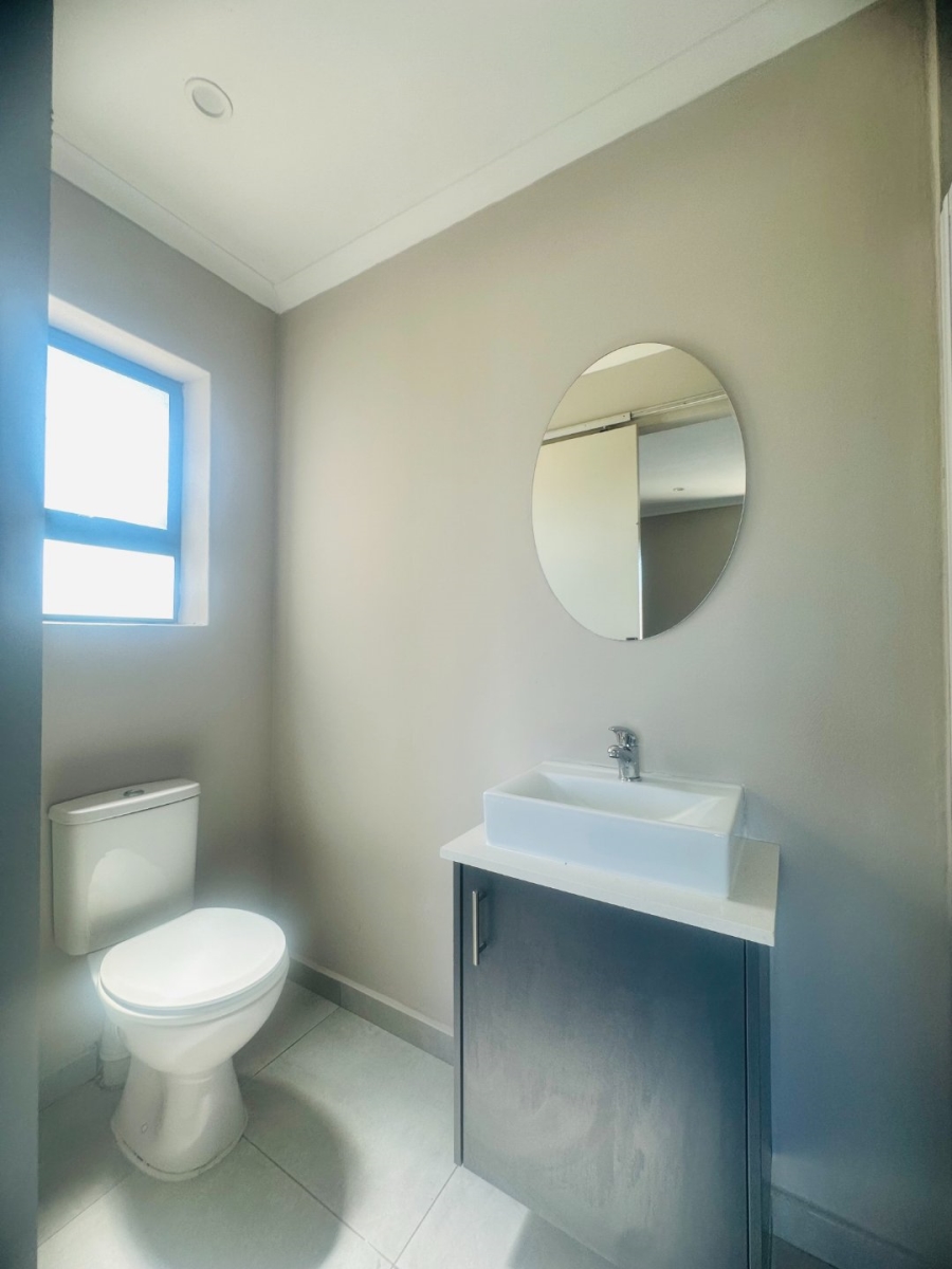 3 Bedroom Property for Sale in Parklands Western Cape